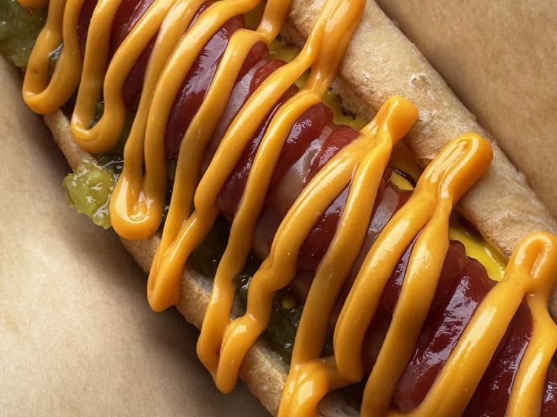チーズホットドッグ　800円